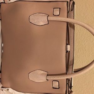 New Aldo handbag. NEED GONE ASAP